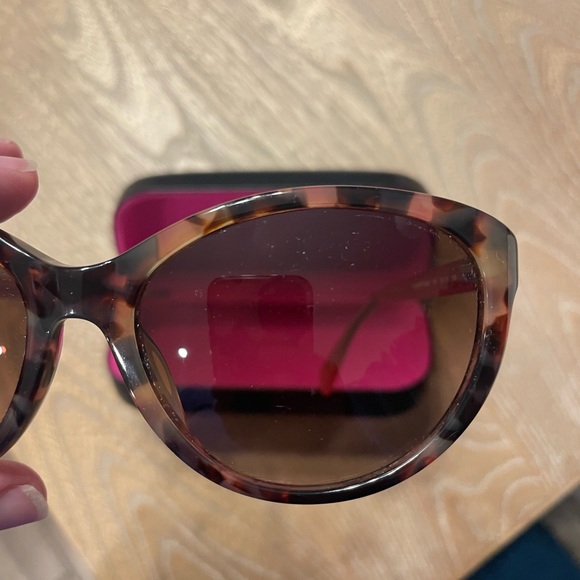 Diane Von Furstenberg Tortoise Shell Sunglasses - Picture 3 of 6